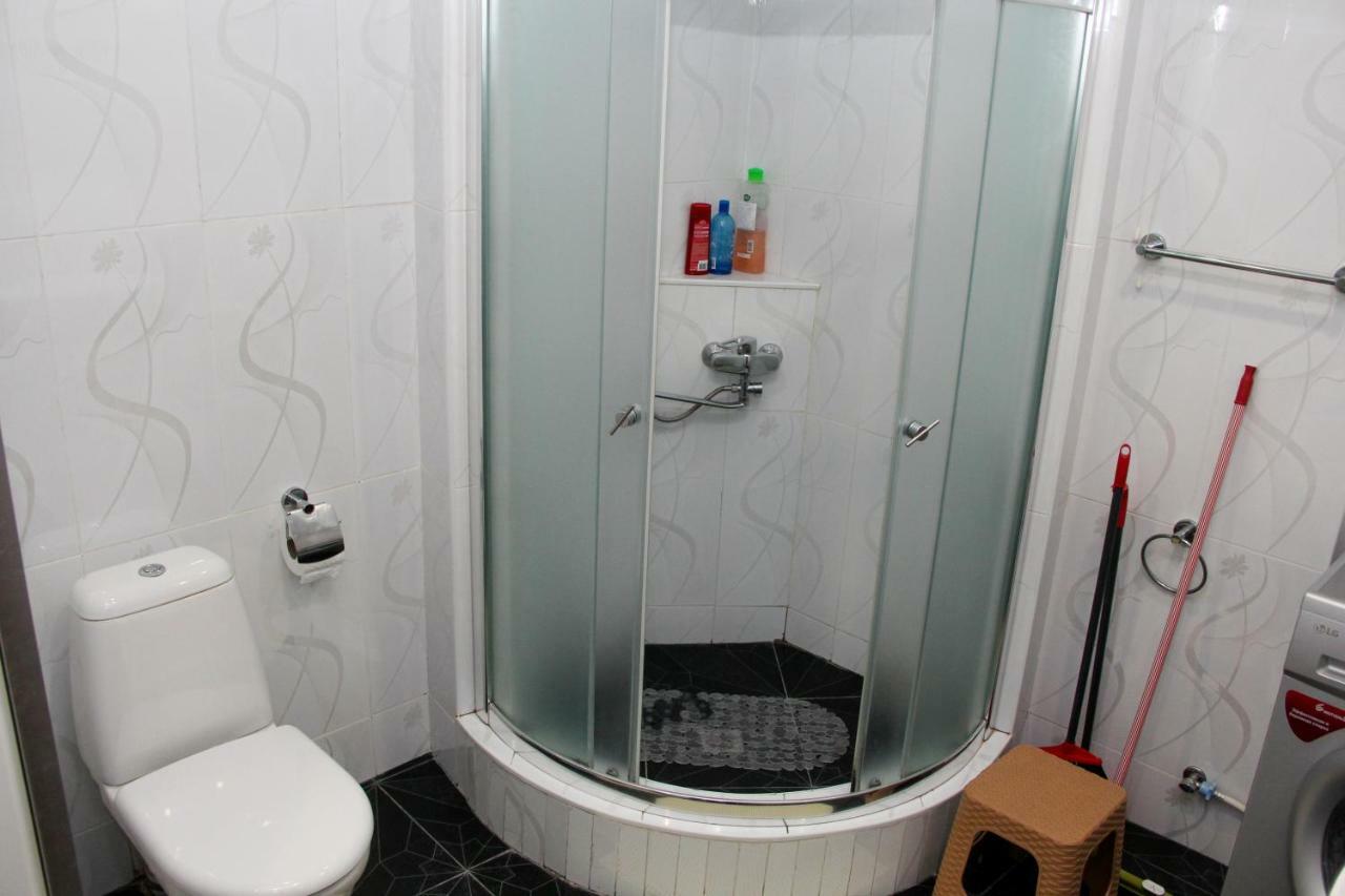 Prometheus Apartment Tskaltubo Bagian luar foto