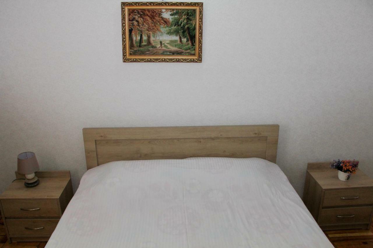 Prometheus Apartment Tskaltubo Bagian luar foto