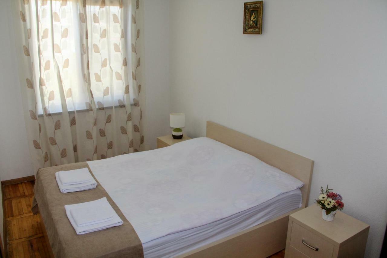 Prometheus Apartment Tskaltubo Bagian luar foto