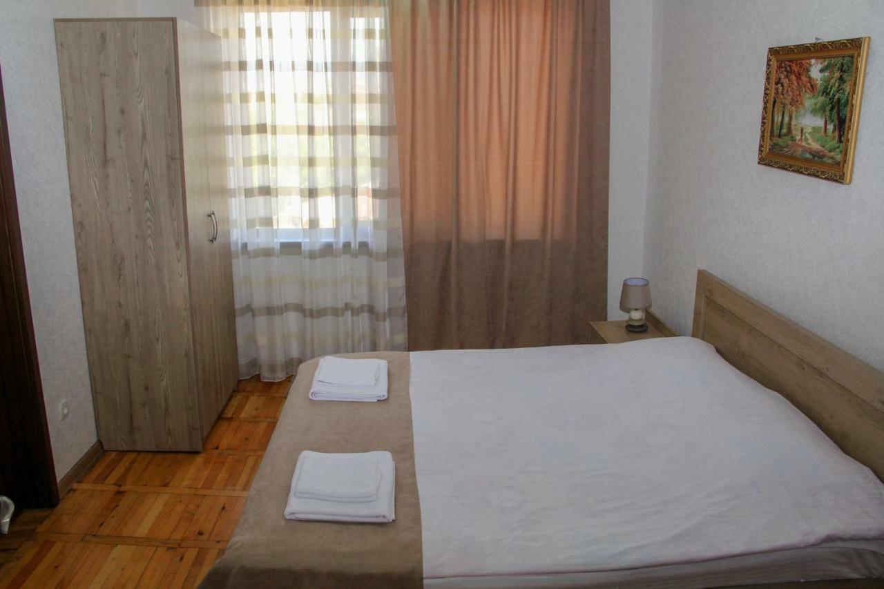 Prometheus Apartment Tskaltubo Bagian luar foto
