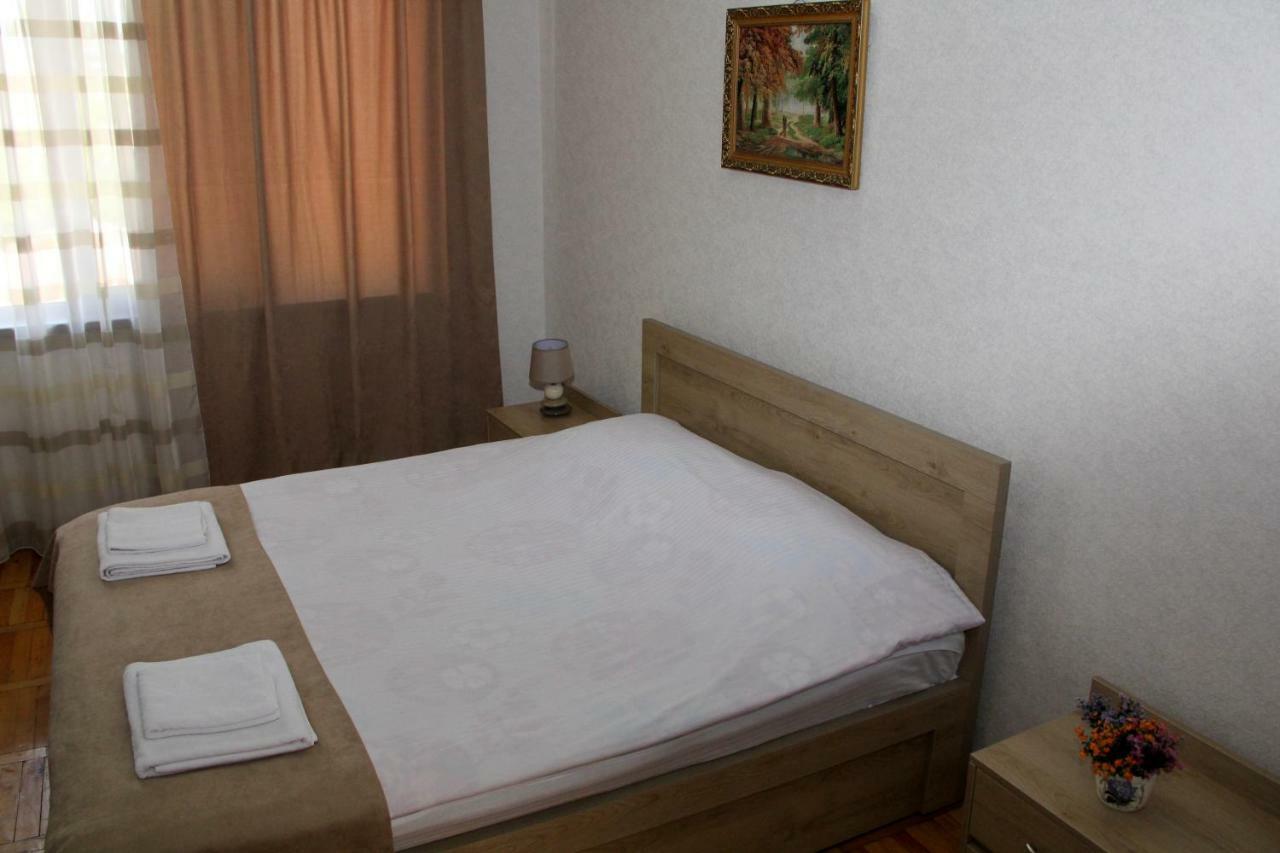 Prometheus Apartment Tskaltubo Bagian luar foto